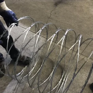 Razor Wire Clips - Image 4